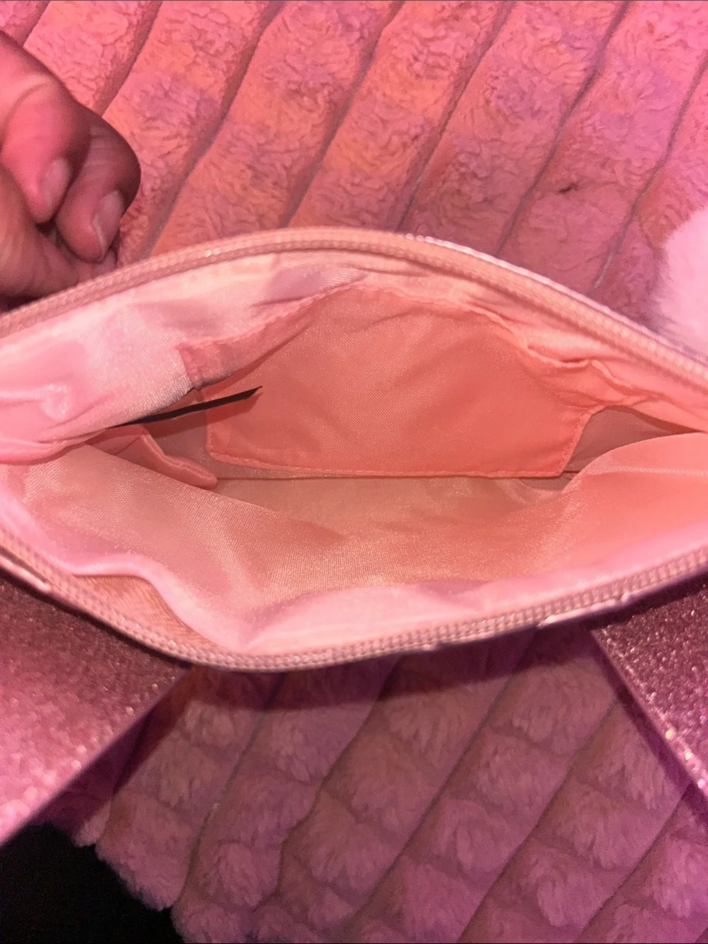 GUESS Quilted Metallic Bunny Ear Wristlet - Pink